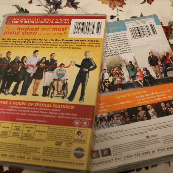 glee box sets seasons 1 & 2 - Picture 2 of 2